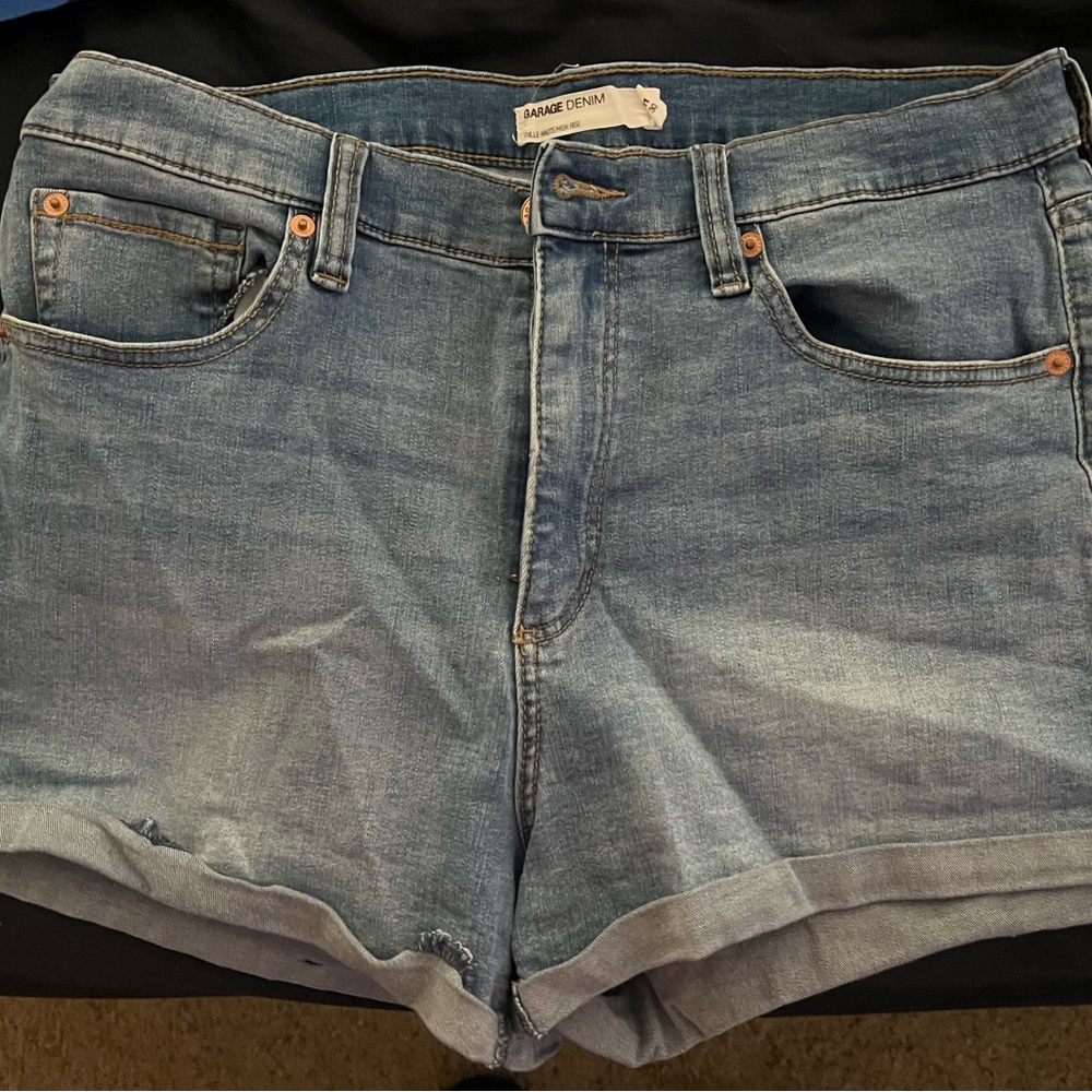 Women’s shorts